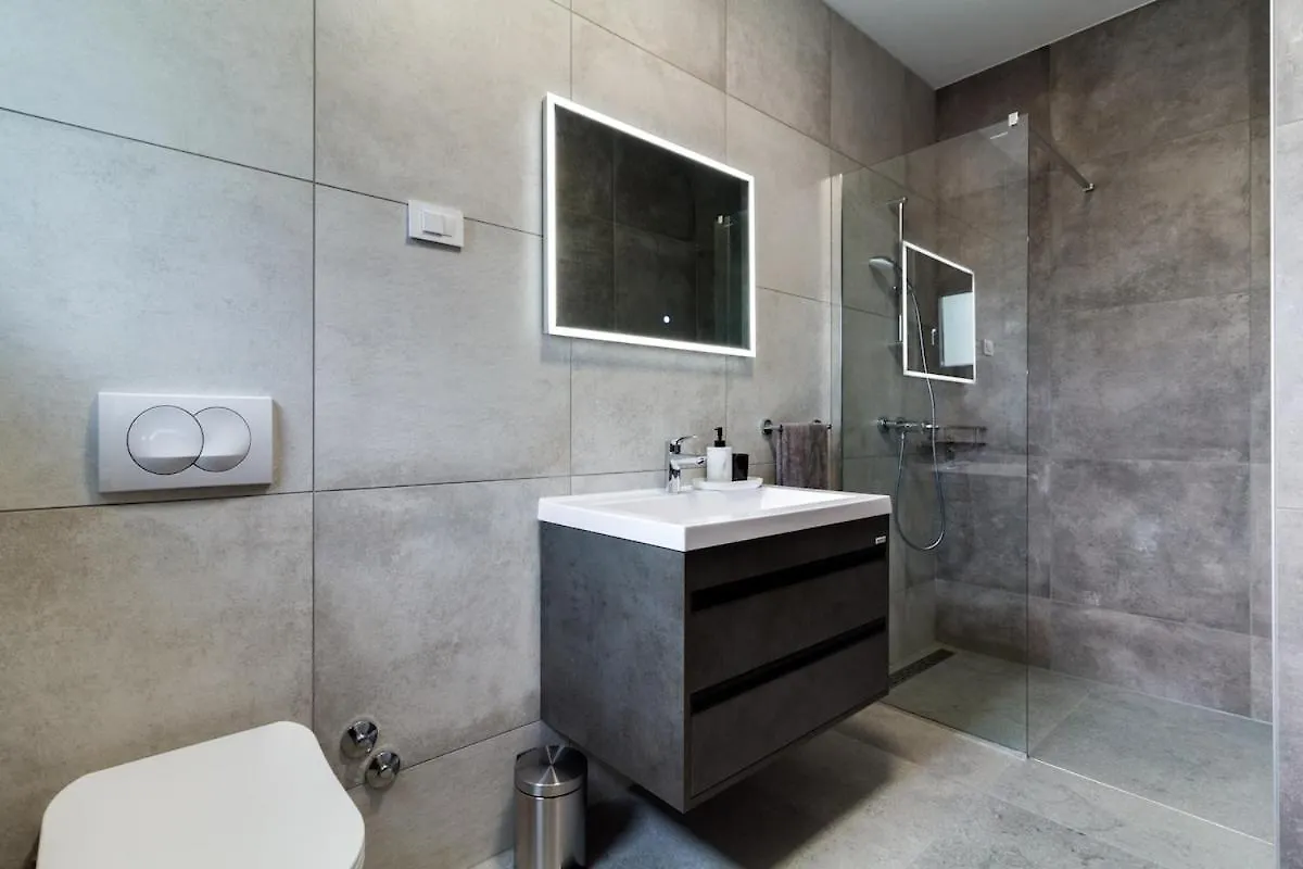 Villa L&Z Glavani 0*,