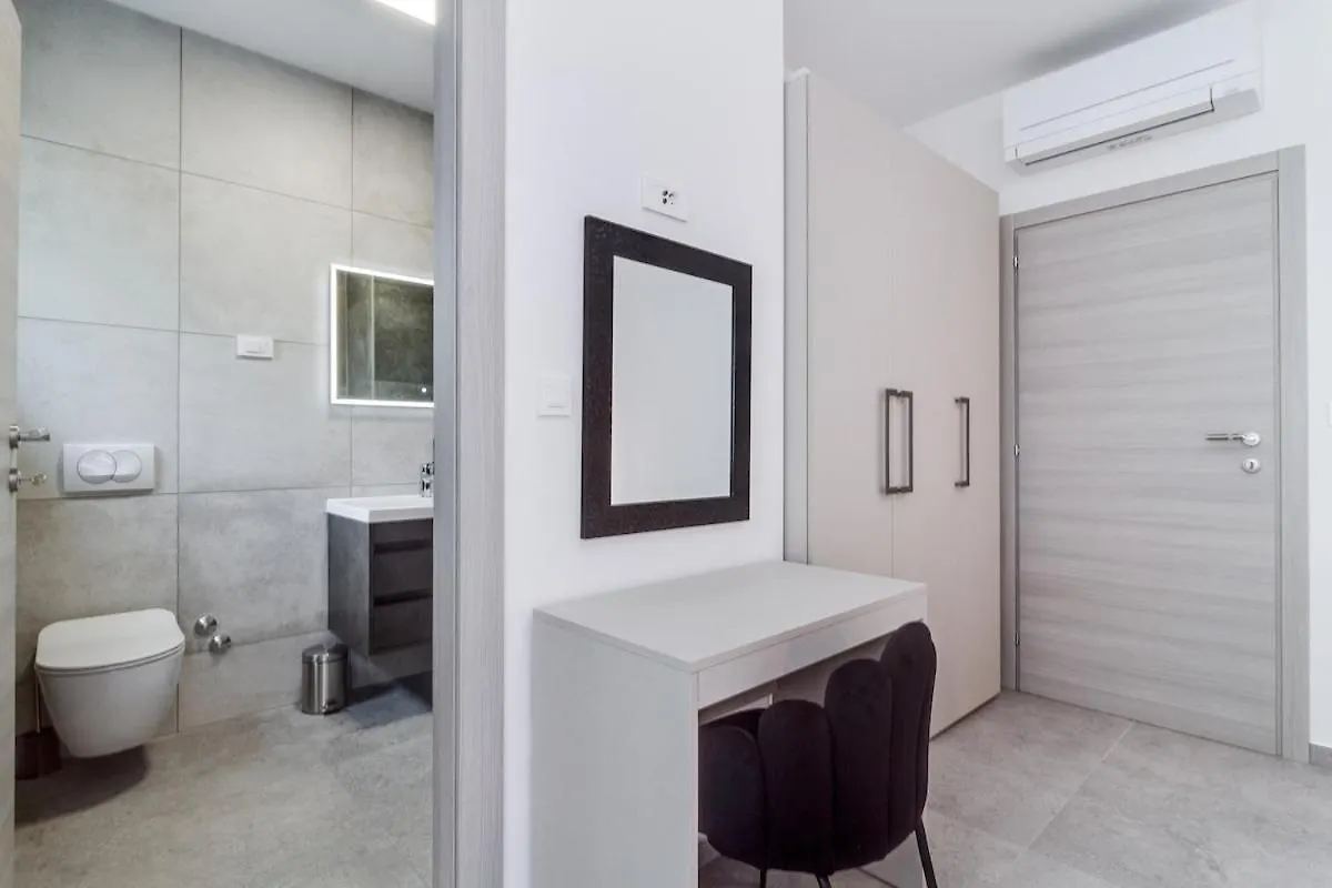 Villa L&Z Glavani